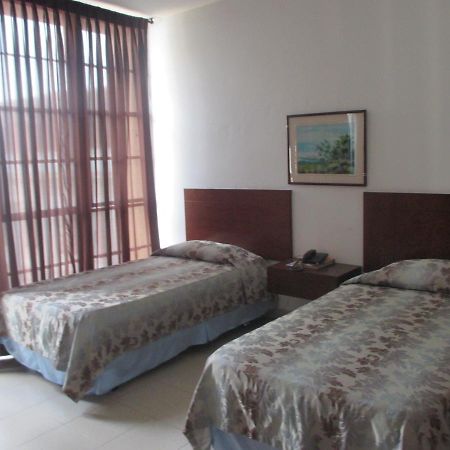 Hotel Royal Plaza Cali Bagian luar foto
