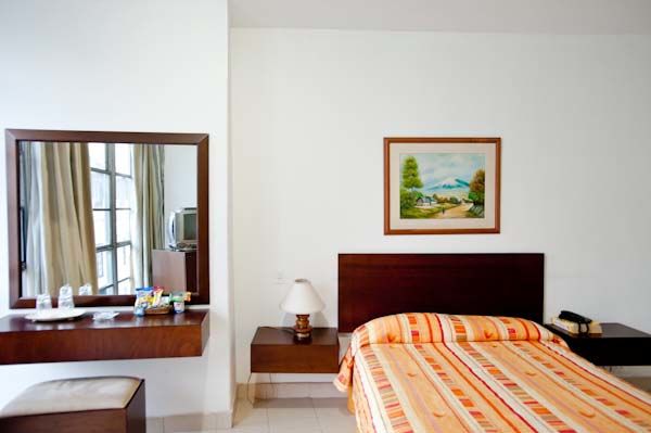 Hotel Royal Plaza Cali Bagian luar foto