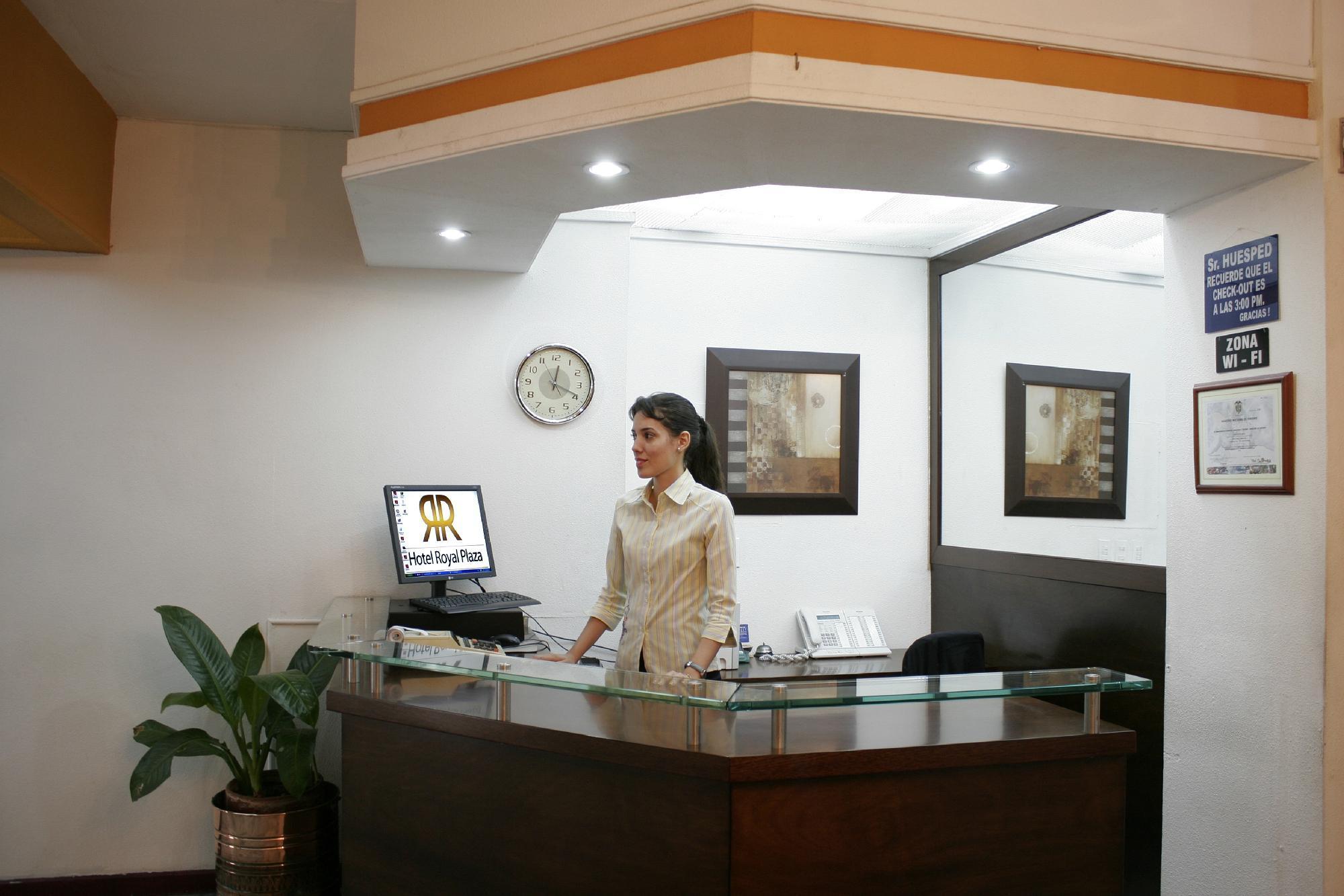 Hotel Royal Plaza Cali Bagian luar foto